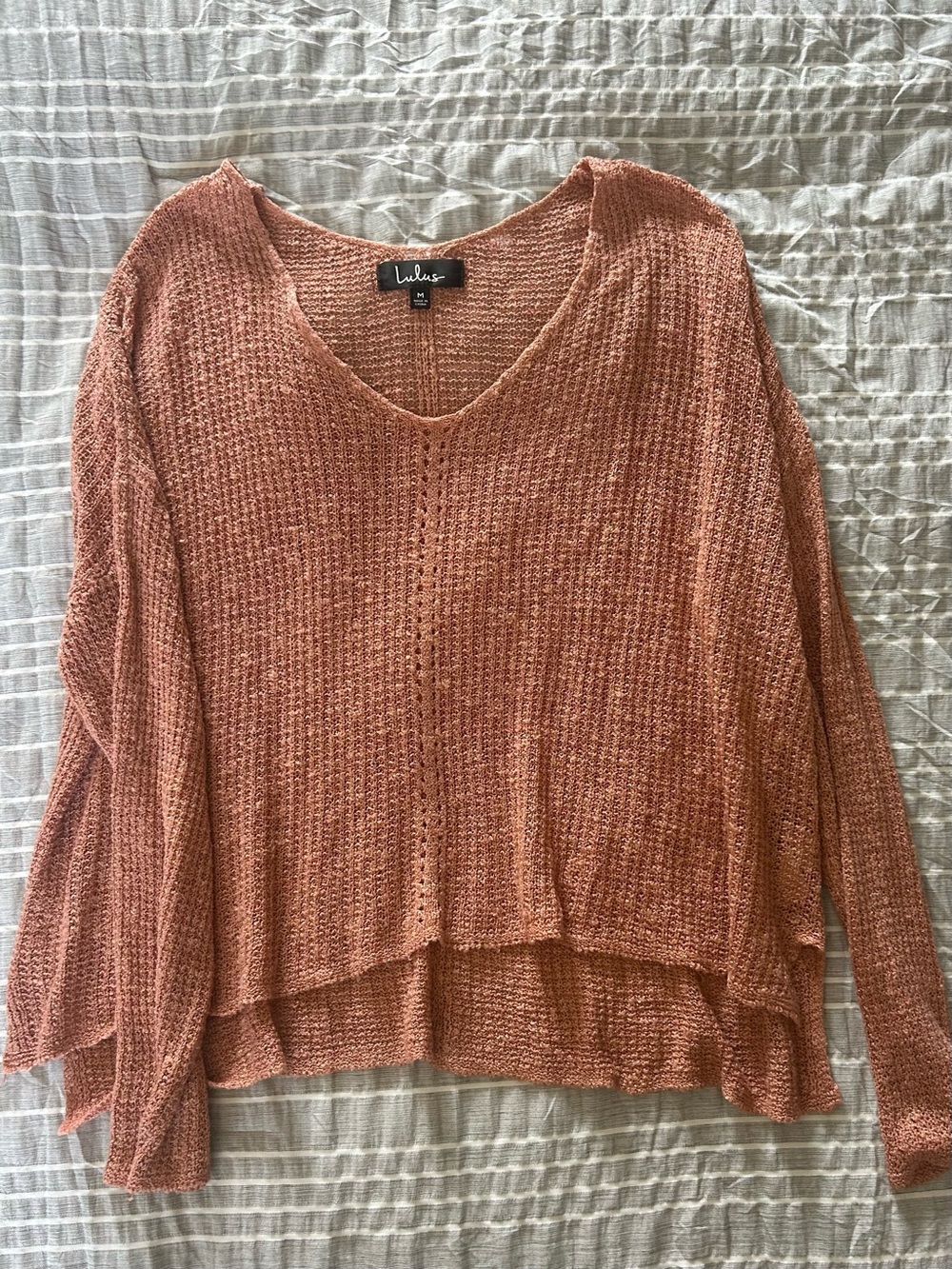 Lulu's Rosewood Textured V-Neck Sweater